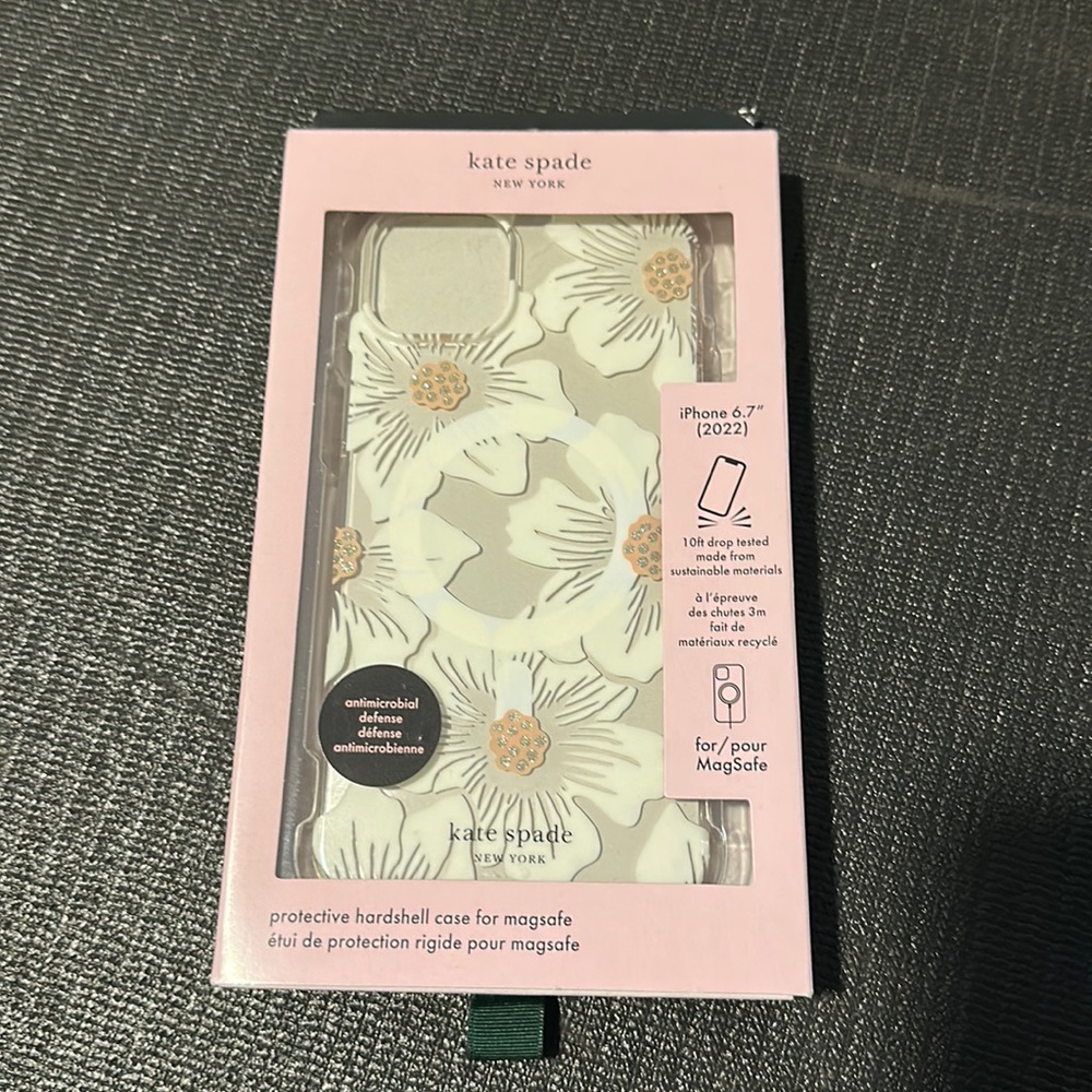 Kate Spade iPhone Case - 6.7” (2022) - Brand New
